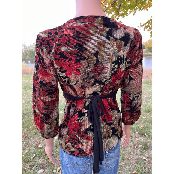 Carducci Textured Floral Square Neck Top - Picture 5 of 6